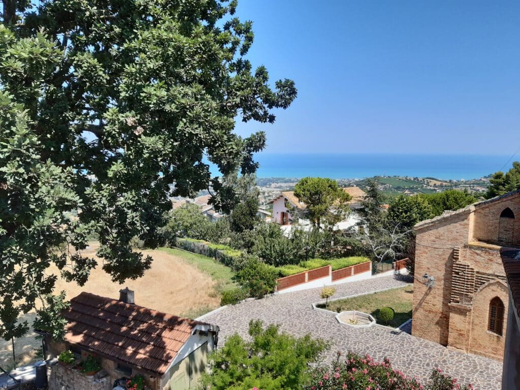 casa vacanze in abruzzo dimora storica borgo medievale torretta vista mare