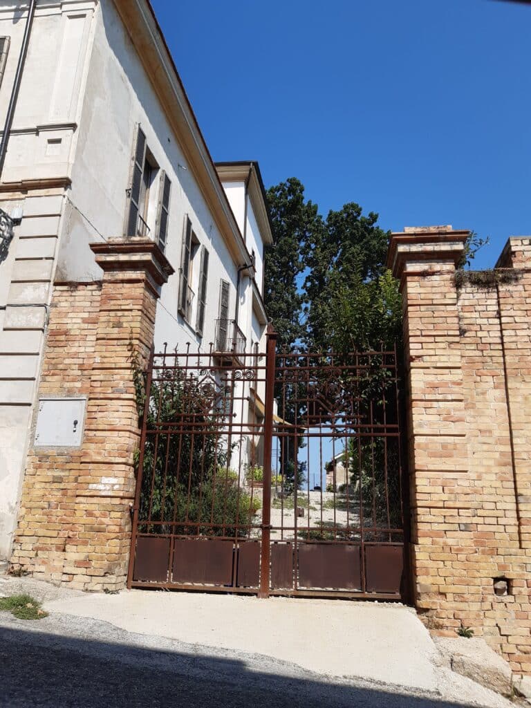 casa vacanze in abruzzo con vista mare e monolocale nella residenza storica del borgo medievale